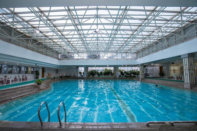 Kunming Golden Spring Hotel מראה חיצוני תמונה