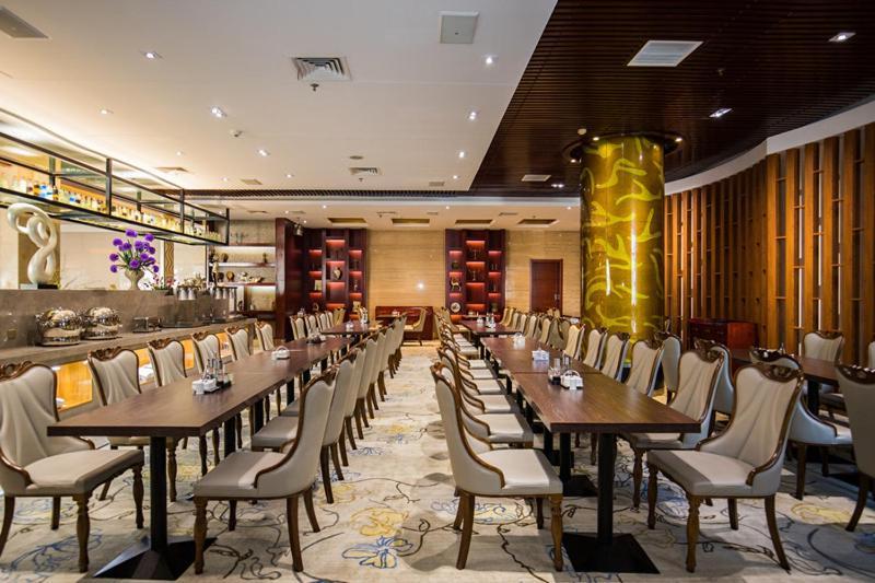 Kunming Golden Spring Hotel מראה חיצוני תמונה