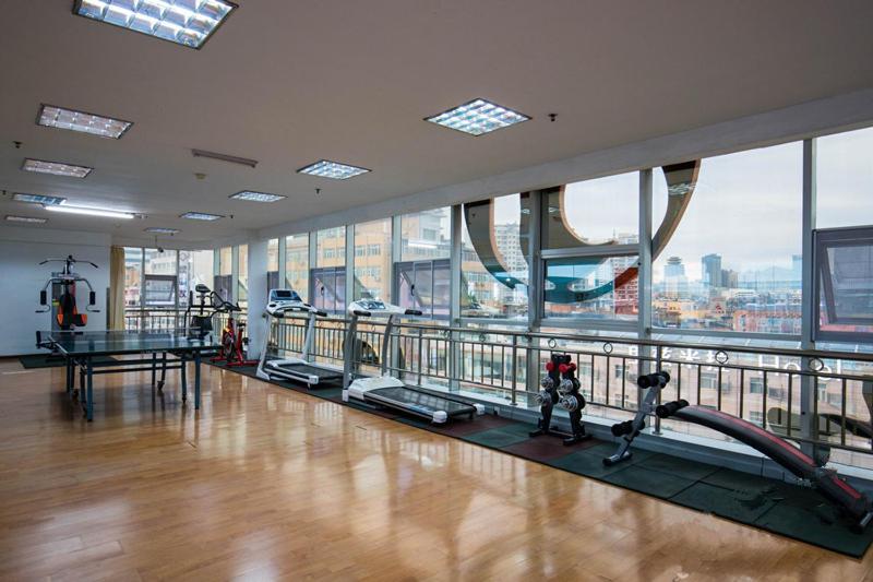 Kunming Golden Spring Hotel מראה חיצוני תמונה