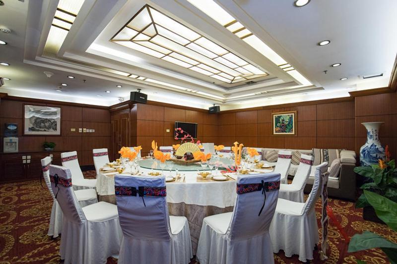 Kunming Golden Spring Hotel מראה חיצוני תמונה
