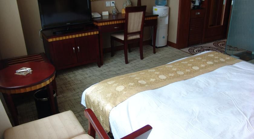Kunming Golden Spring Hotel מראה חיצוני תמונה