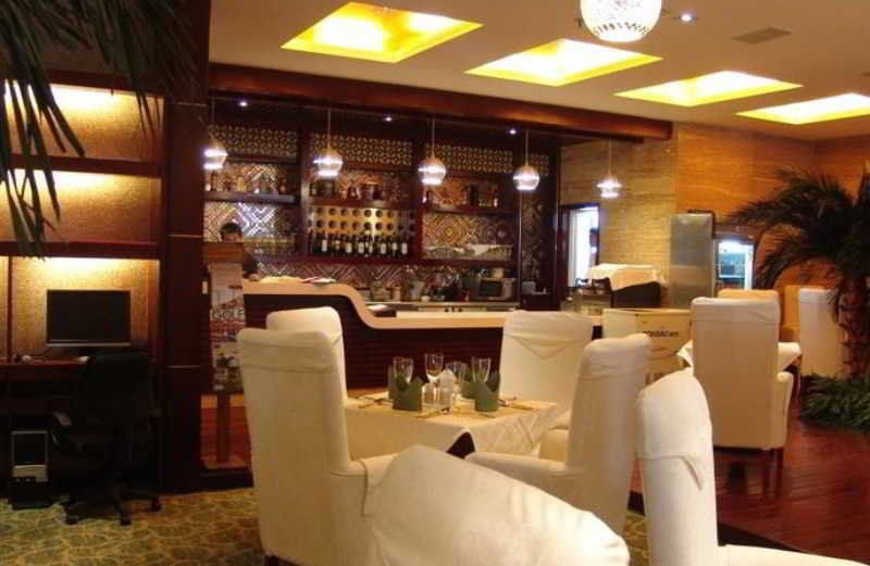 Kunming Golden Spring Hotel מראה חיצוני תמונה