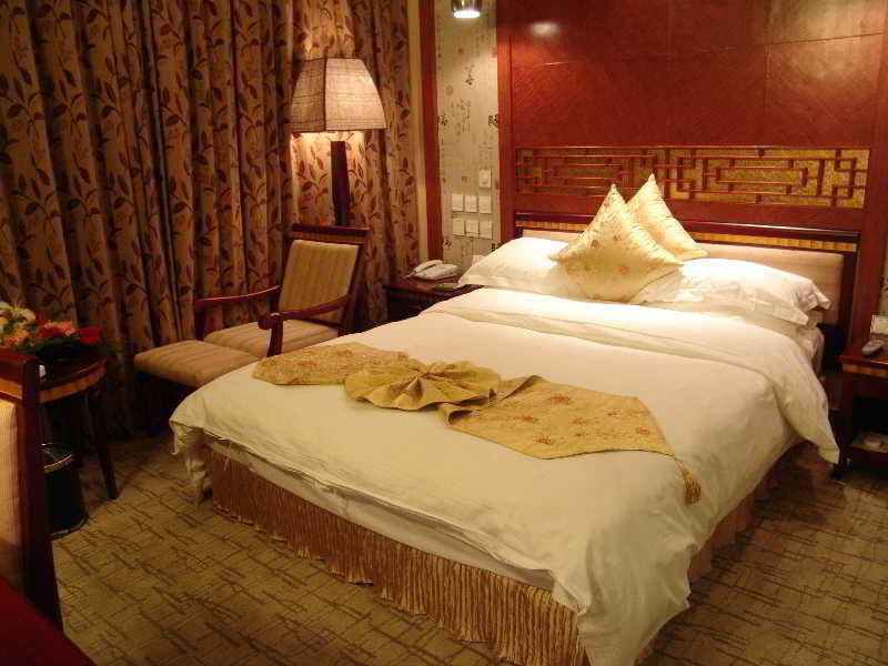 Kunming Golden Spring Hotel מראה חיצוני תמונה