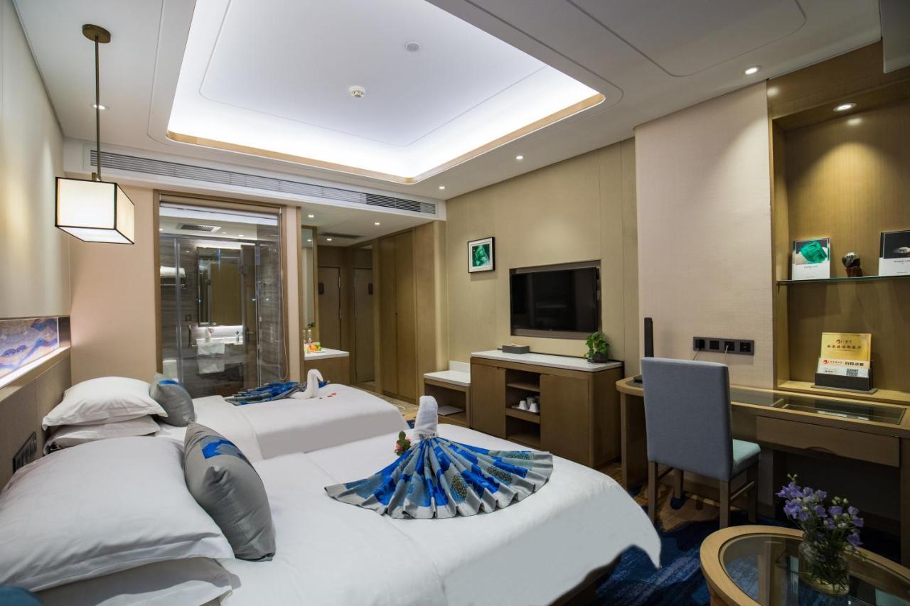 Kunming Golden Spring Hotel מראה חיצוני תמונה