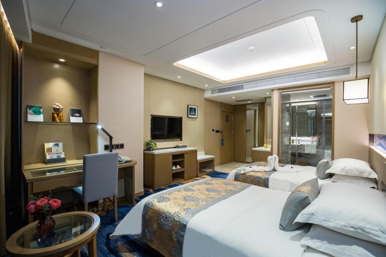 Kunming Golden Spring Hotel מראה חיצוני תמונה